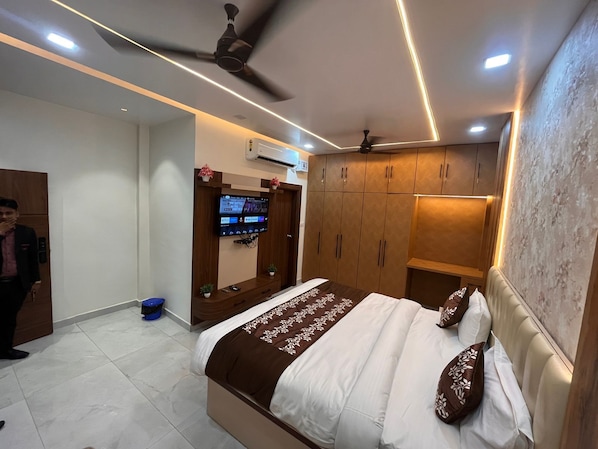 Phòng đôi, ban công, quang cảnh thành phố