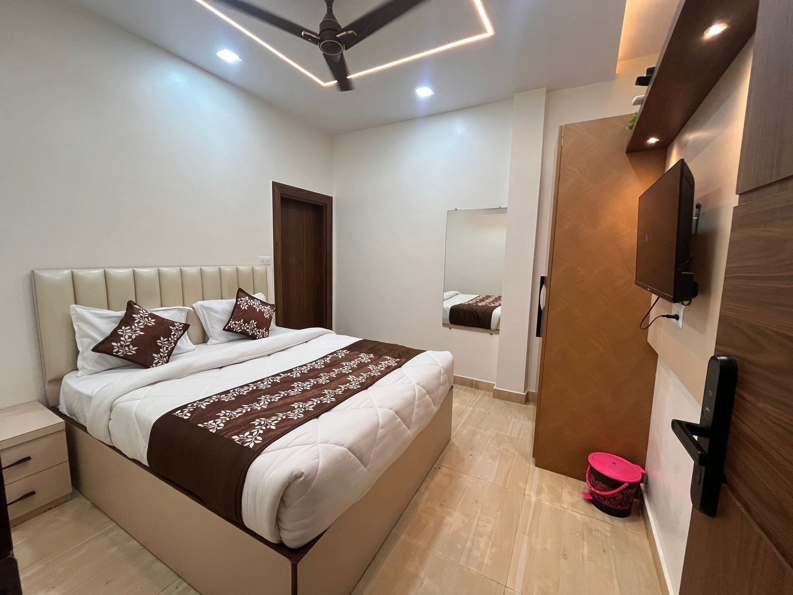 Superior Double Room, Balcony, City View