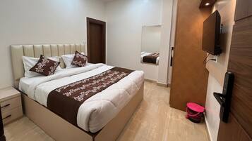 Superior Double Room, Balcony, City View