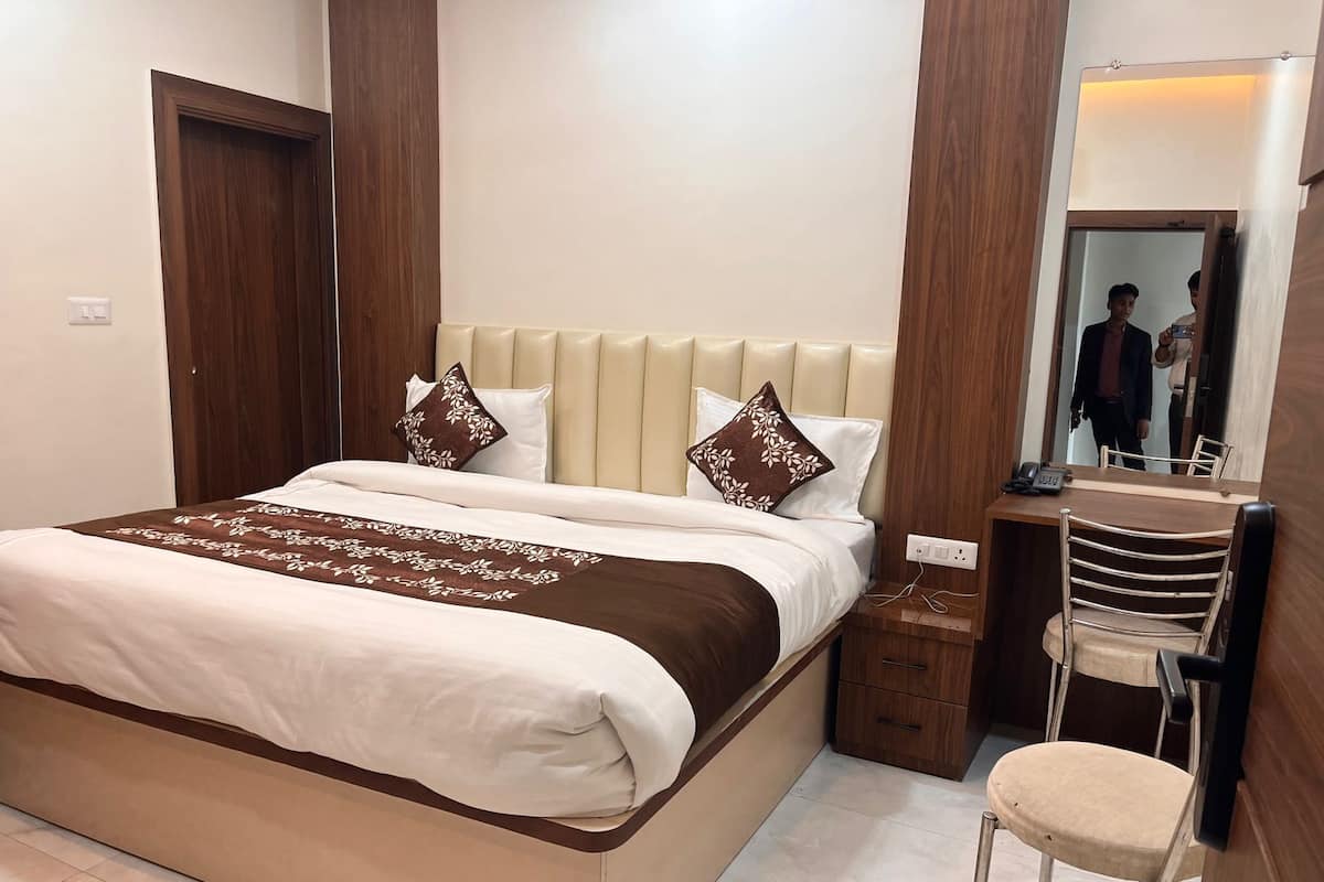 Double Room, Balcony, City View