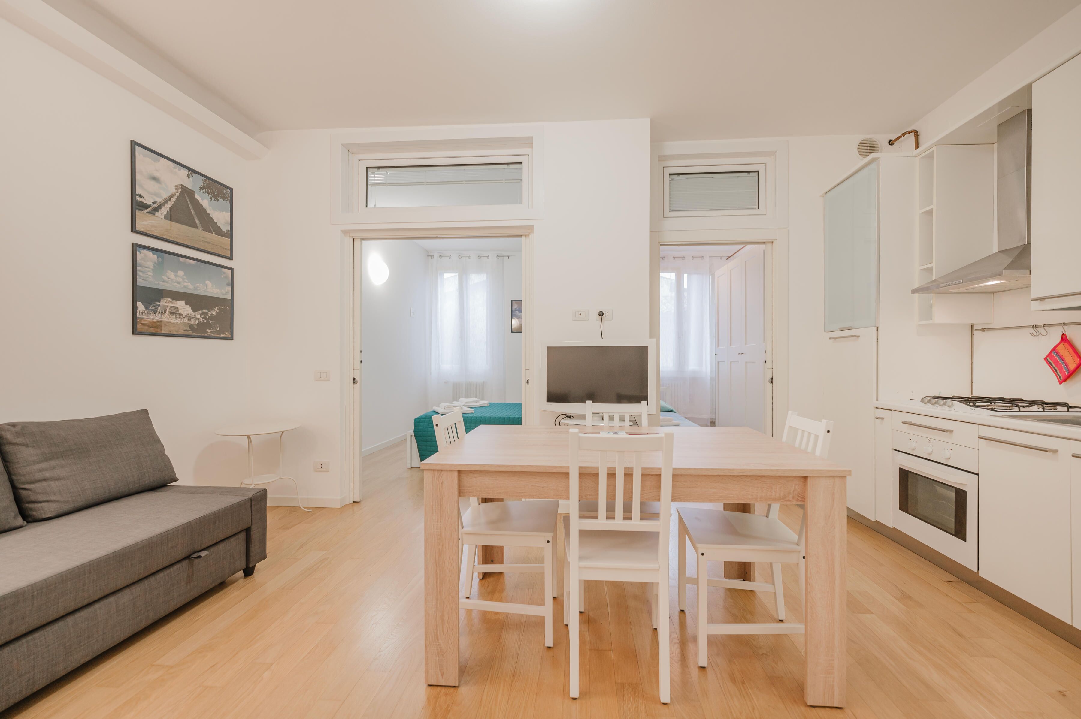 Standard Apartment, Courtyard View | Private kitchen