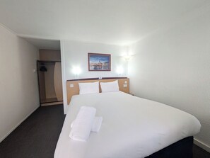 Room - The Beacon Hotel Cardiff (Cardiff)