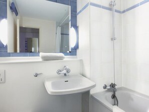 Room - The Beacon Hotel Cardiff (Cardiff)