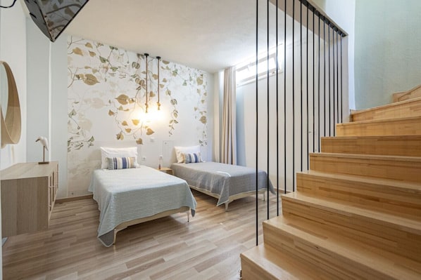 2 bedrooms, iron/ironing board, WiFi, bed sheets - Topos Maisonette Left by RentalsPro - Kalives Halkidiki (Kalives)