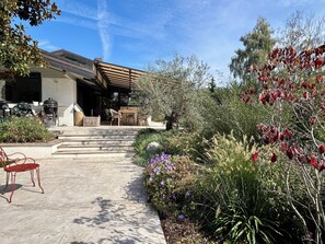 Terrace/patio - Large family home on Lake Geneva with swimming pool (Anthy-sur-Léman)