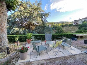 Terrace/patio - House Côte Roannaise 9 persons - 4 bedrooms Pets allowed ! (Saint-Haon-le-Vieux)