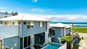 Exterior - A luxurious, private sanctuary for your ultimate dream holiday experience.Nestled just steps from th (Lennox Head)