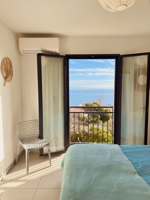 Room - Ty-Corsica - Sea view apartment (Bastia)