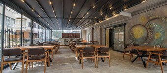 ALEE BEYZAR HOTEL 