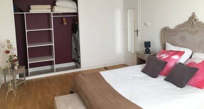 RENTAL LE MANS GUEST ROOM 24H DU MANS -MOTO GP- LE MANS CLASSIC