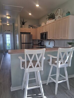 Private kitchen - Key West-style furnished cottage in Punta Gorda’s historic district (Punta Gorda)