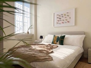 Iron/ironing board, travel cot, WiFi, bed sheets - Casa Achille · Quiet design stay near M5 (Milano)