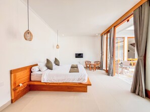 Room - Dolphin 1 – Deluxe Double Room in New Villa on Lovina Beach (Buleleng)