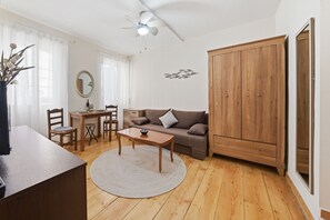 TV - Apartment 'Moraitis  1' with Wi-Fi (Κέρκυρα)