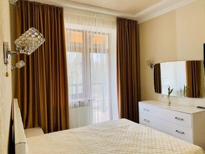 Standard Double Room | Free WiFi - VitaPark Stariy Dub (Truskavets)