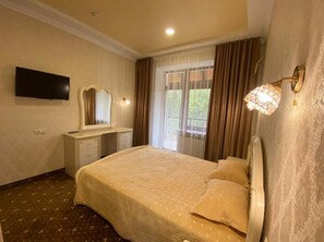 Standard Double Room | Free WiFi