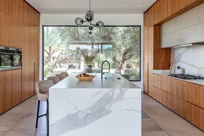Fridge, microwave, oven, stovetop - Villa Massinissa with pool - My Rental Homes (El Rhechat)