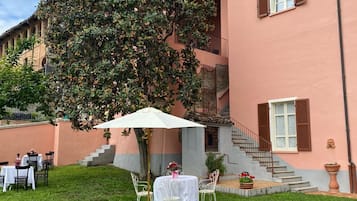 Ristorazione all'aperto