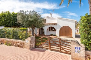 Exterior - Tolo 3 bedroom villa, Cala'n Blanes (Ciutadella de Menorca)