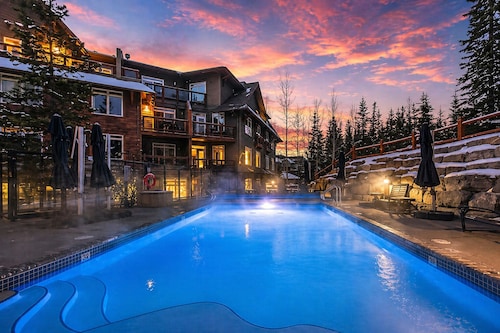 Luxury Retreat | Heated Pool, Hot Tubs | Sleeps 8