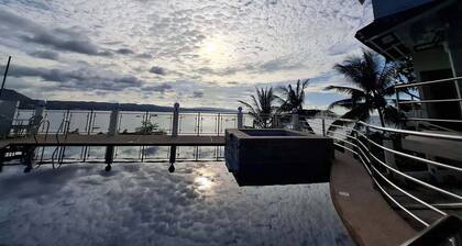 Mountain Meets The Sea Hidden Resort