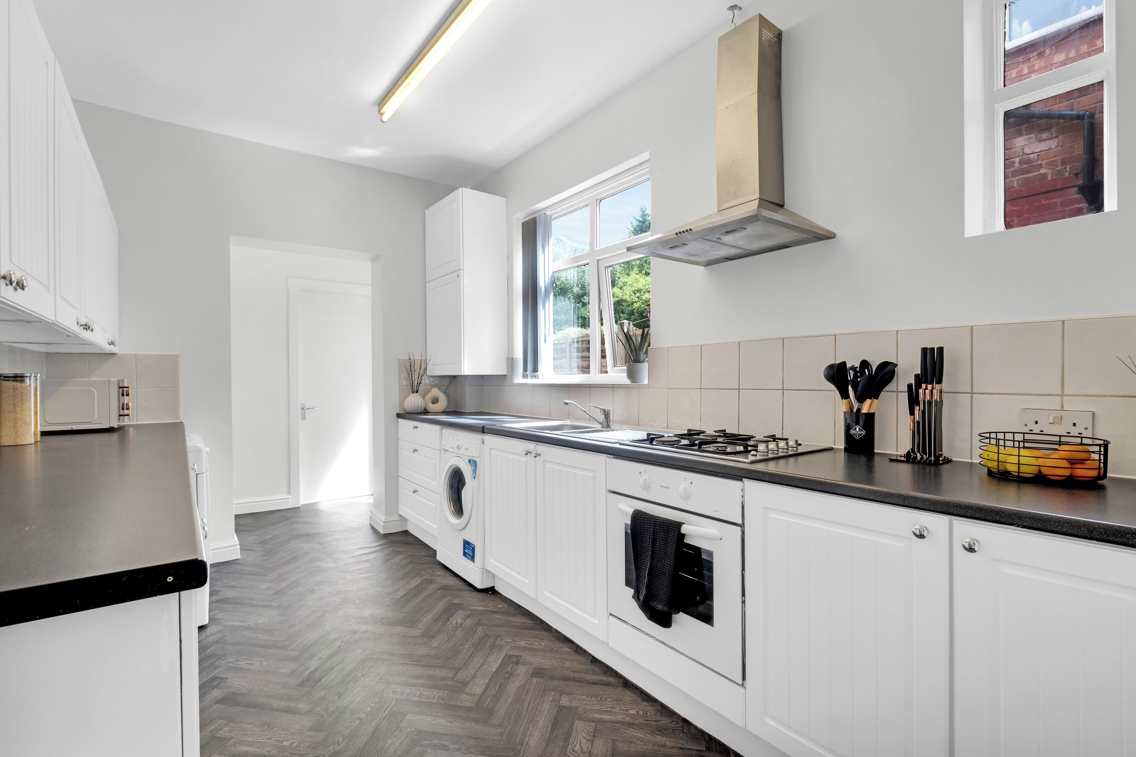 Fridge, microwave, stovetop, electric kettle