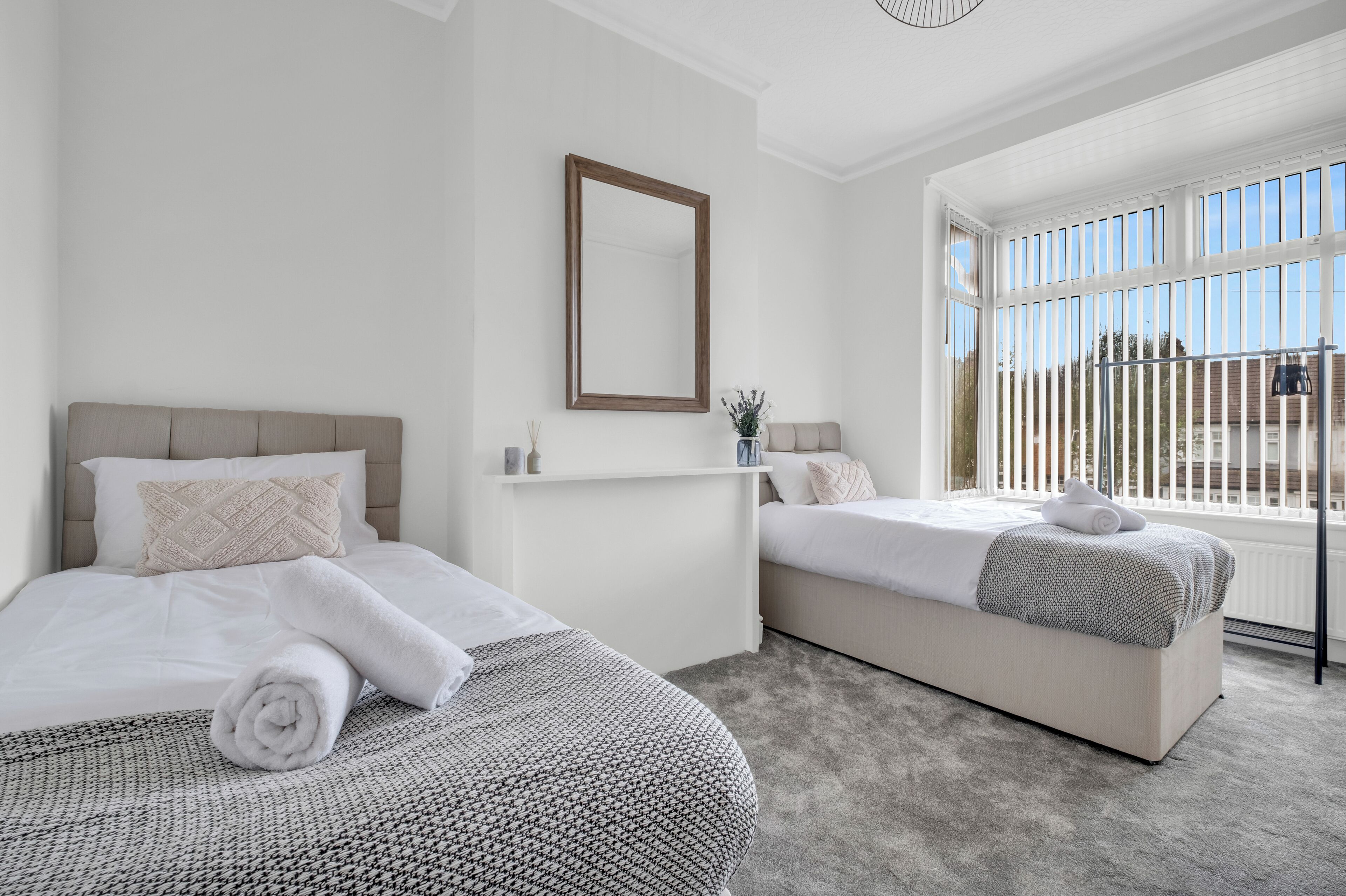 4 bedrooms, in-room safe, desk, iron/ironing board