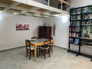 Interior - The hearth of Sanità District (Napoli)