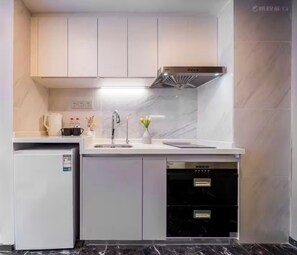 Classic Double Room, City View | Private kitchen - Shenzhen CityView Hotel  (shenzhen)