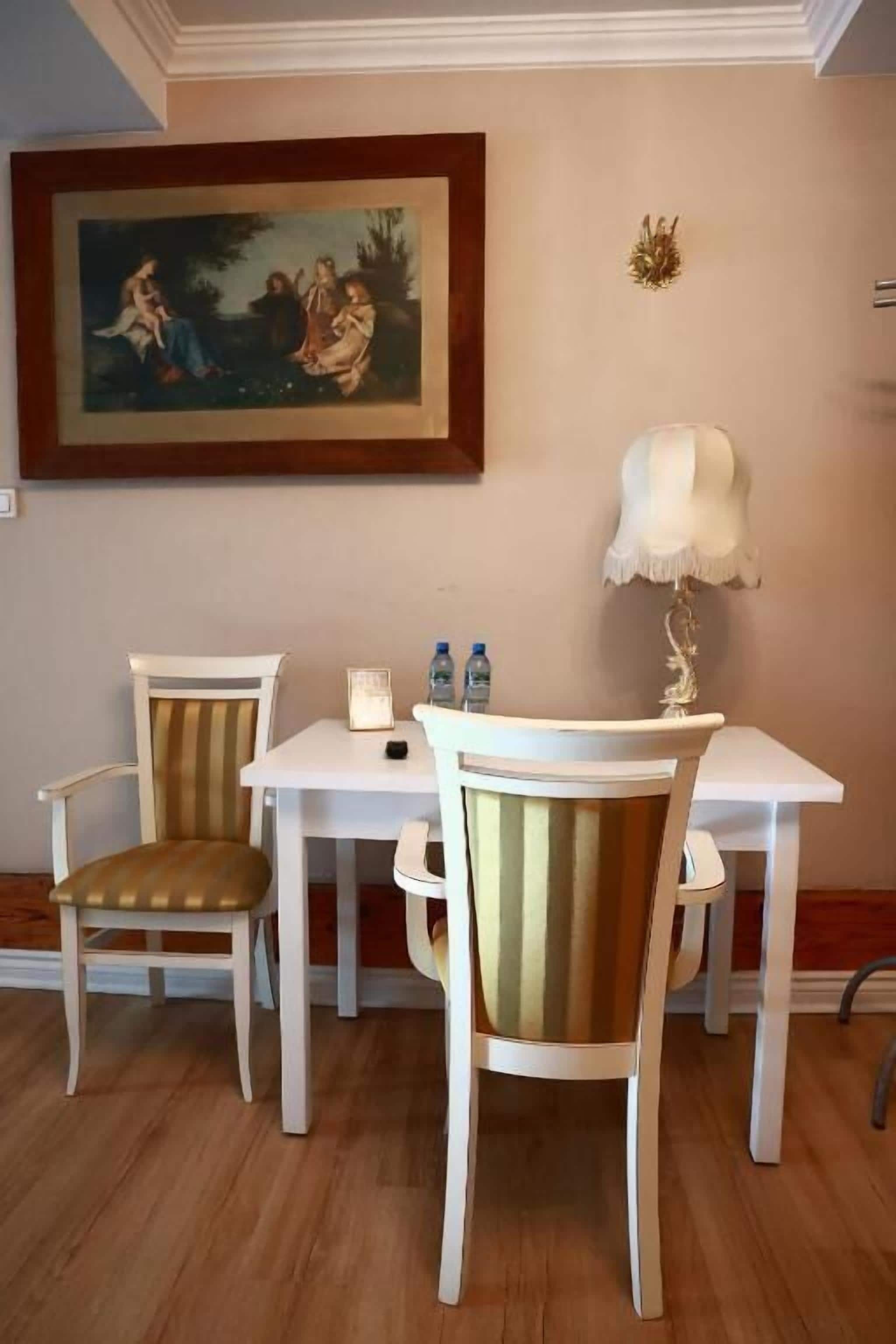Deluxe Double Room | Free WiFi