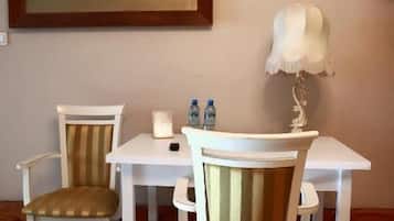 Deluxe Double Room | Free WiFi