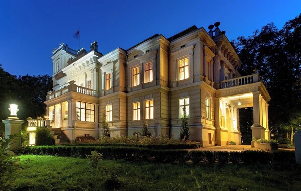 Exterior - Pałac Biedrusko (Biedrusko)