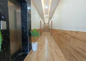 Interior - Hotel Vrindavan Nikunj -near Prem Mandir (Vrindavan)