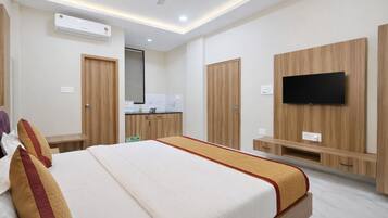 Standard Triple Room | Premium bedding, desk, laptop workspace, soundproofing
