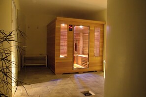 Sauna seca, banheira de hidromassagem, sauna a vapor