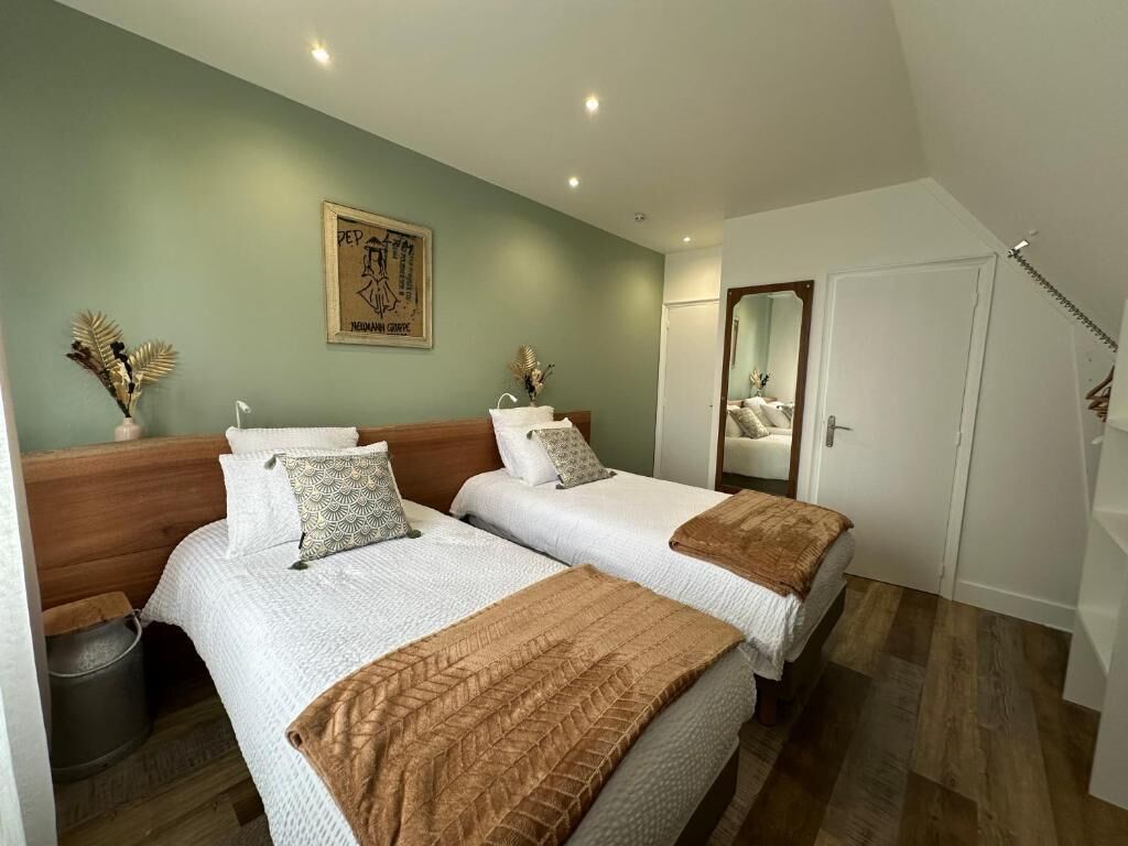 Blackout curtains, iron/ironing board, free WiFi
