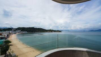 Vista para praia/oceano