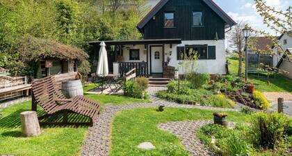 Small Holiday Home for up to 3 Guests (48 m²) in Udler (Vulkaneifel)