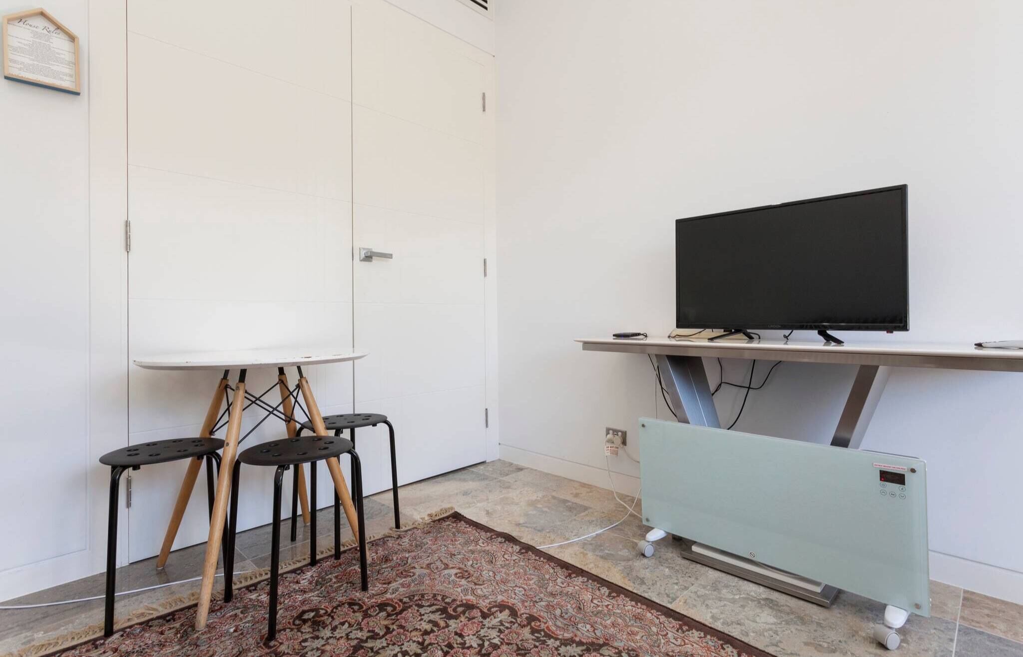 Room, 1 Bedroom | Bahagian dalam
