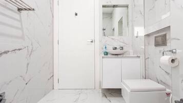 Room, 1 Bedroom | Bilik Mandi