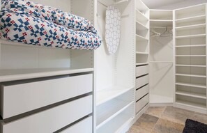 Room, 1 Bedroom | Interior - Room-relax and Retreat Studio Flat (Sydney)