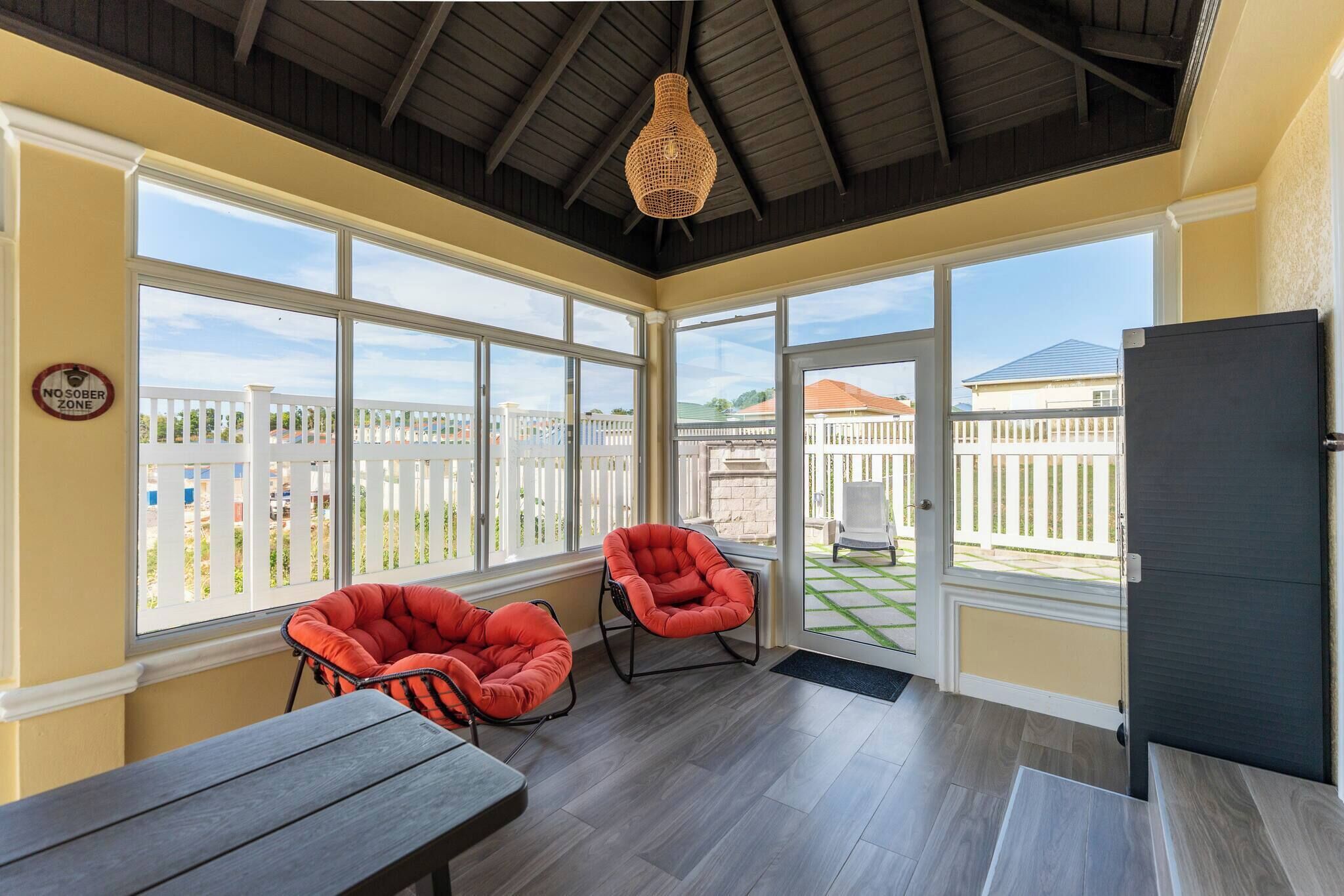 Villa, 2 Bedrooms, Smoking, Balcony | Interior