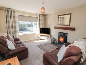 Living area - Coastal Retreat (Scarborough)