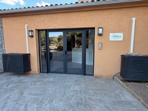Exterior detail - KerTerra Corsica - Apartment 3 Bedrooms- 6 Pers - Heated pool & private beach (Pianottoli-Caldarello)