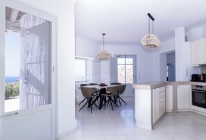 Dining - Villa Avillia - sunset views by Fiomavi (Naxos)
