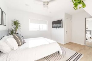 2 chambres, fer et planche à repasser, lit parapluie, Wi-Fi gratuit