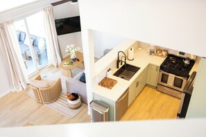 Fridge, microwave, oven, stovetop - Heart of OB Walk to Beach Townhome with Garage (San Diego)