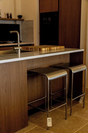 Dining - Exomitis1 Cellar & Sea Escape (8CMR+3XX Exomitis, Greece)