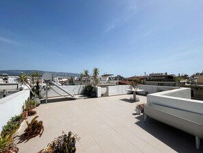Terrace/patio - My Bouganvilla Home, Acropolis View Stay in Tavros (Tavros)