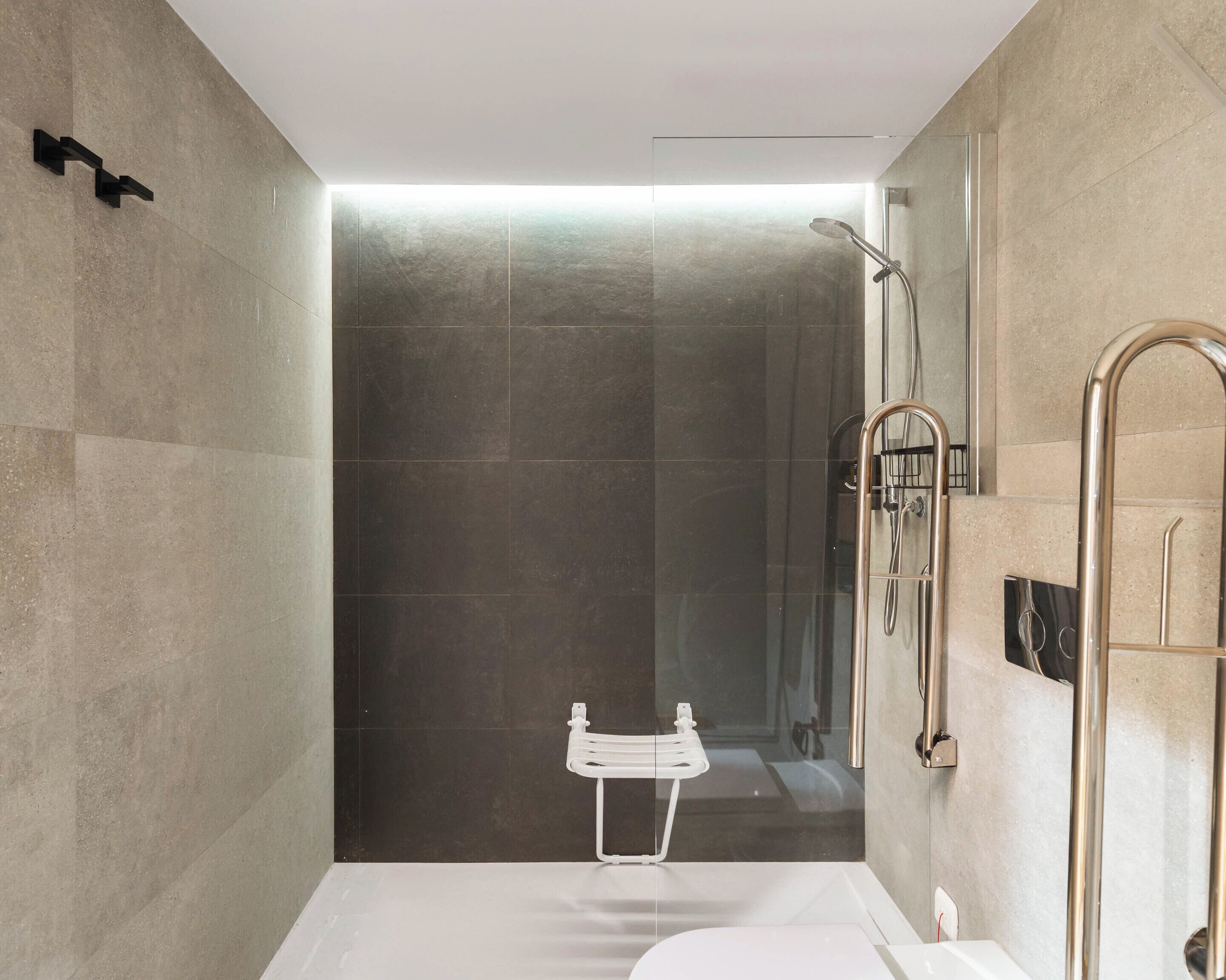 Studio Wheelchair Accessible | 浴室